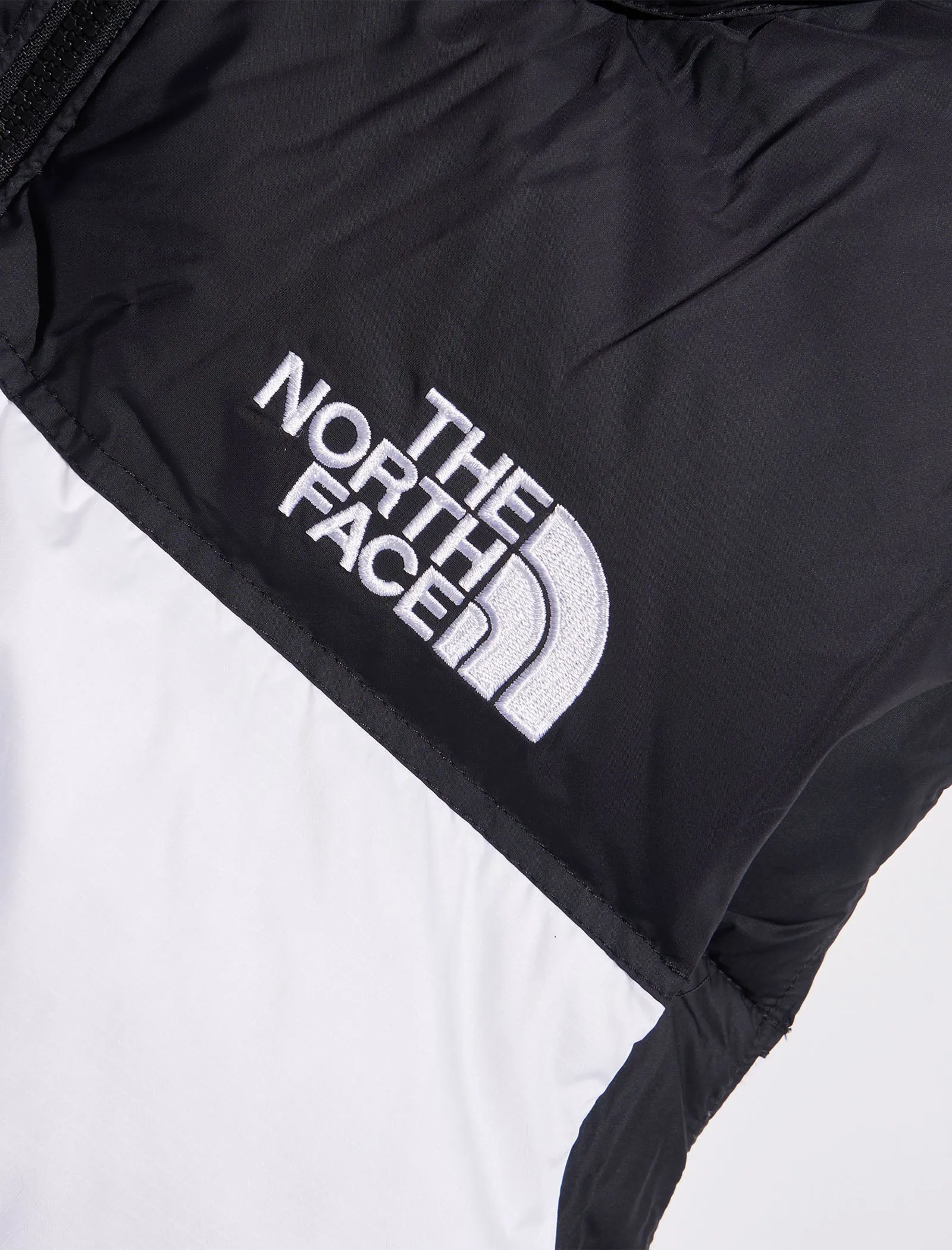 1996 RETRO NUPTSE VEST