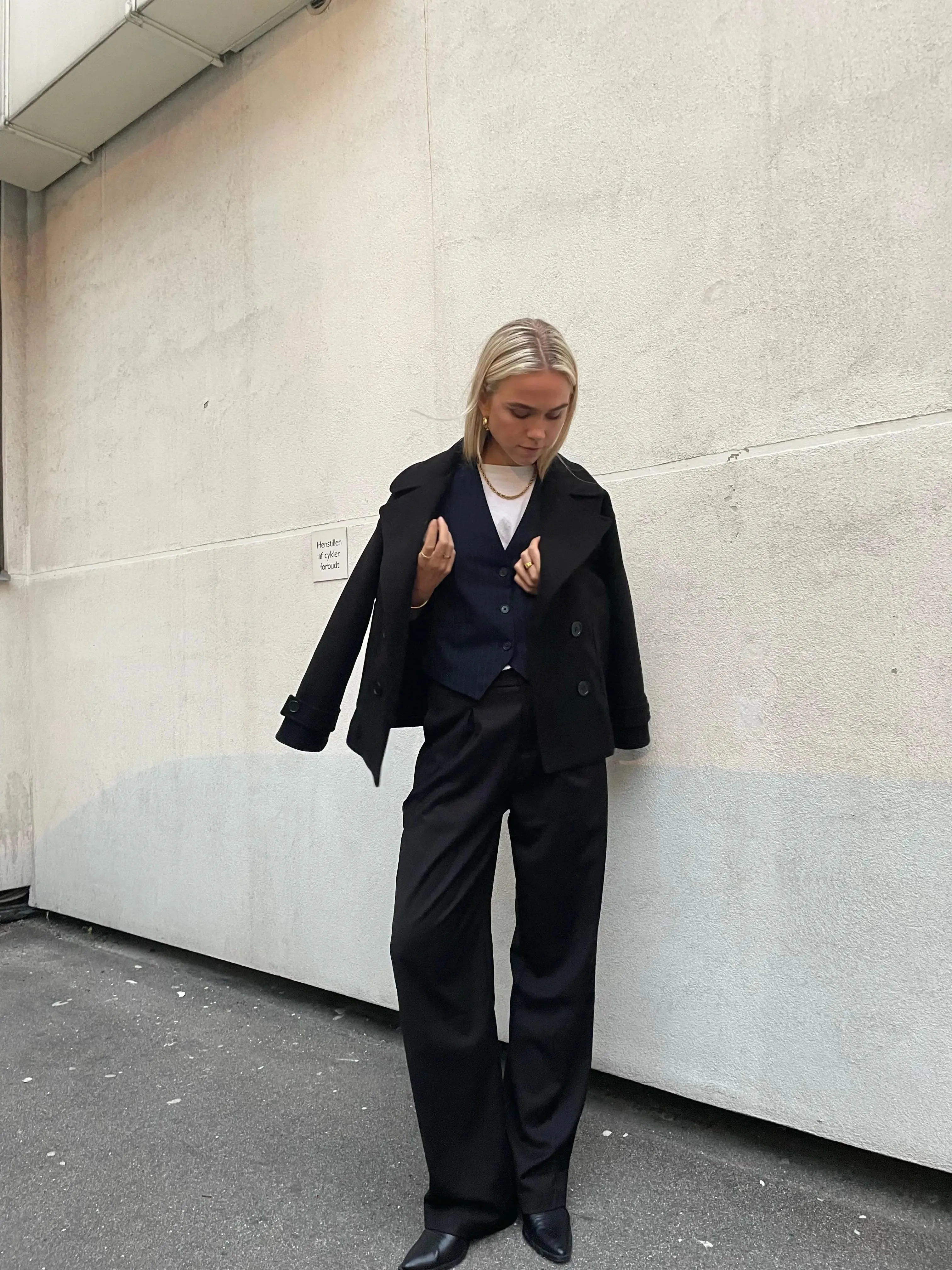 Alina - Elegant Double Knot Design Woman's Peacoat