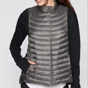 Athleta Downkind Down Puffer Vest in Silver Bells Gray