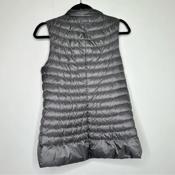 Athleta Downkind Down Puffer Vest in Silver Bells Gray