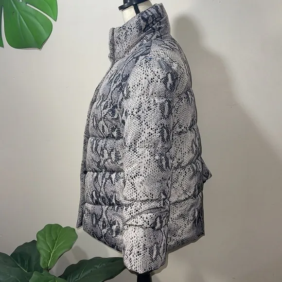 Betsey Johnson Quilted Puffer Jacket in Gray Black Python Snake Print Sz. S