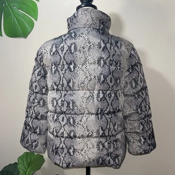 Betsey Johnson Quilted Puffer Jacket in Gray Black Python Snake Print Sz. S