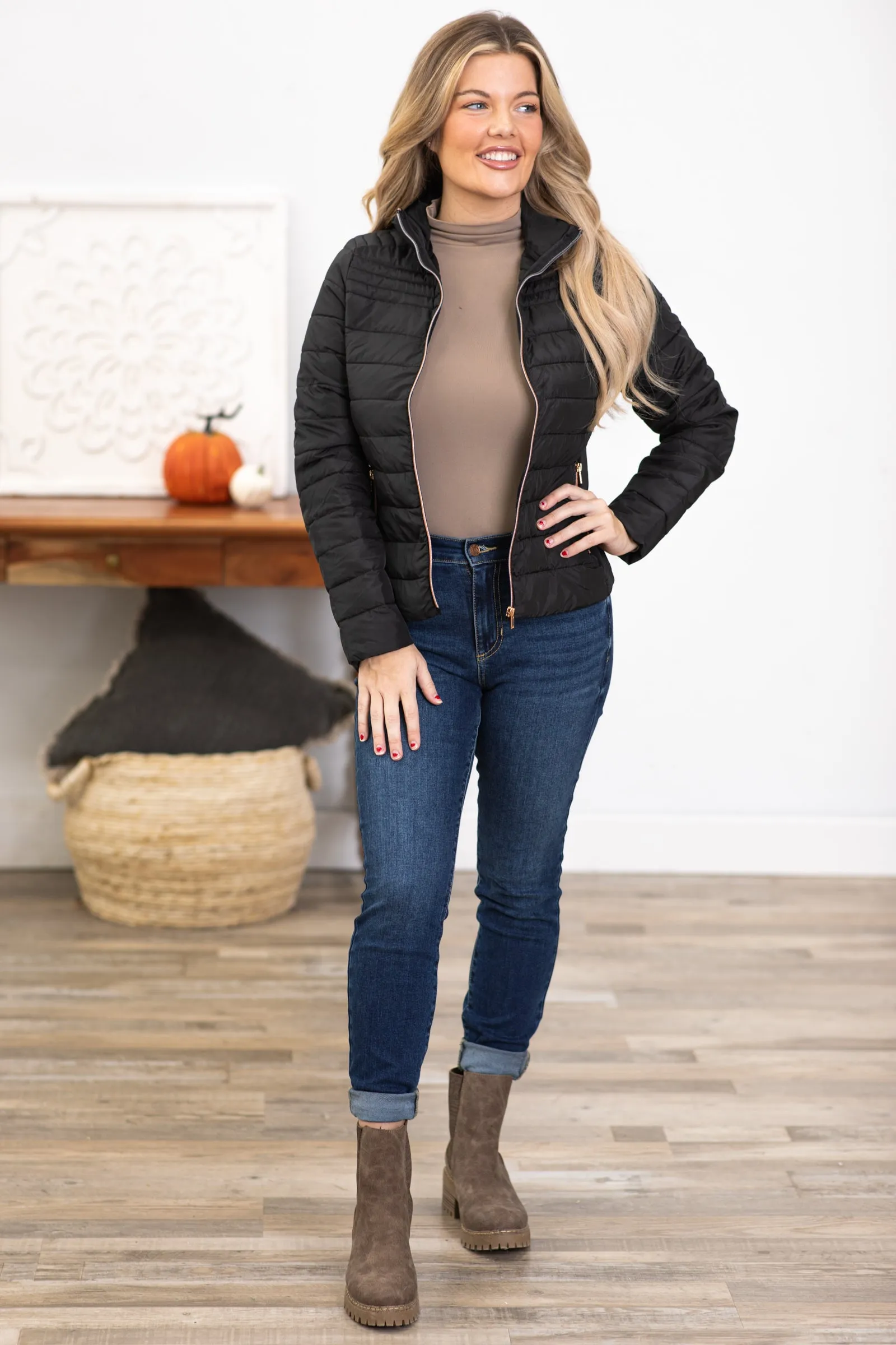 Black Lightweight Puffer Jacket With Knit Side