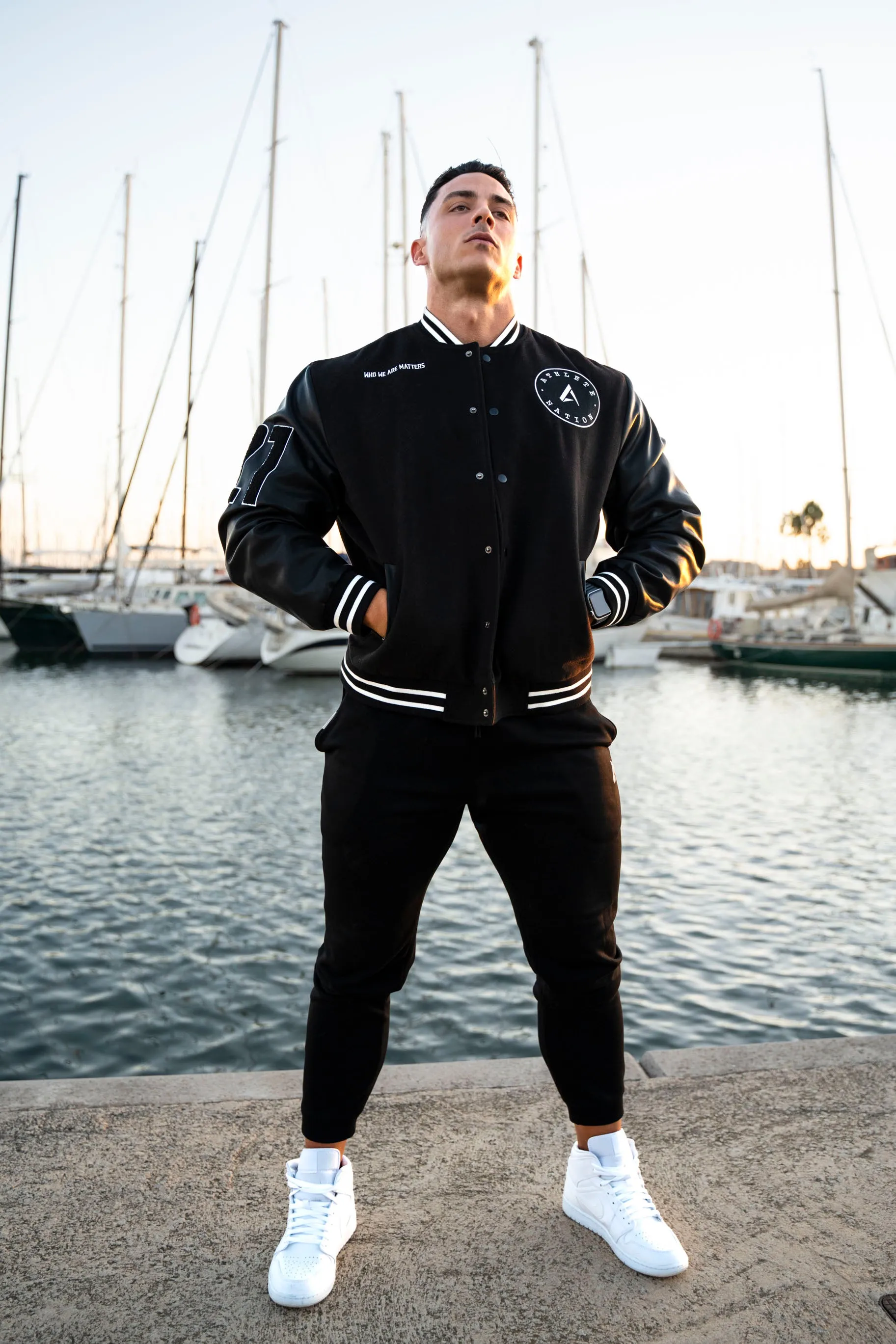 Bomber Legend Limited Edition - Black Leather