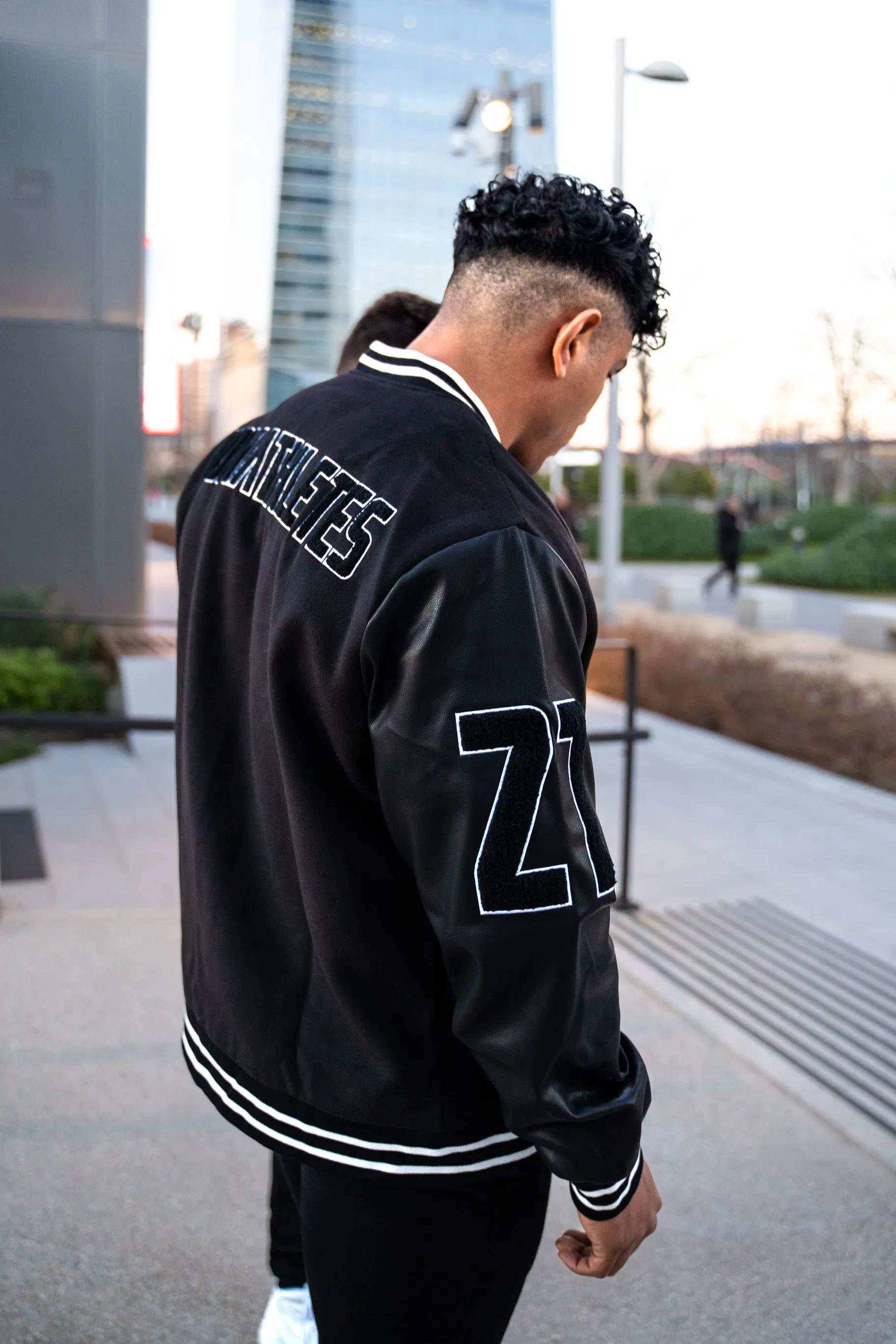 Bomber Legend Limited Edition - Black Leather