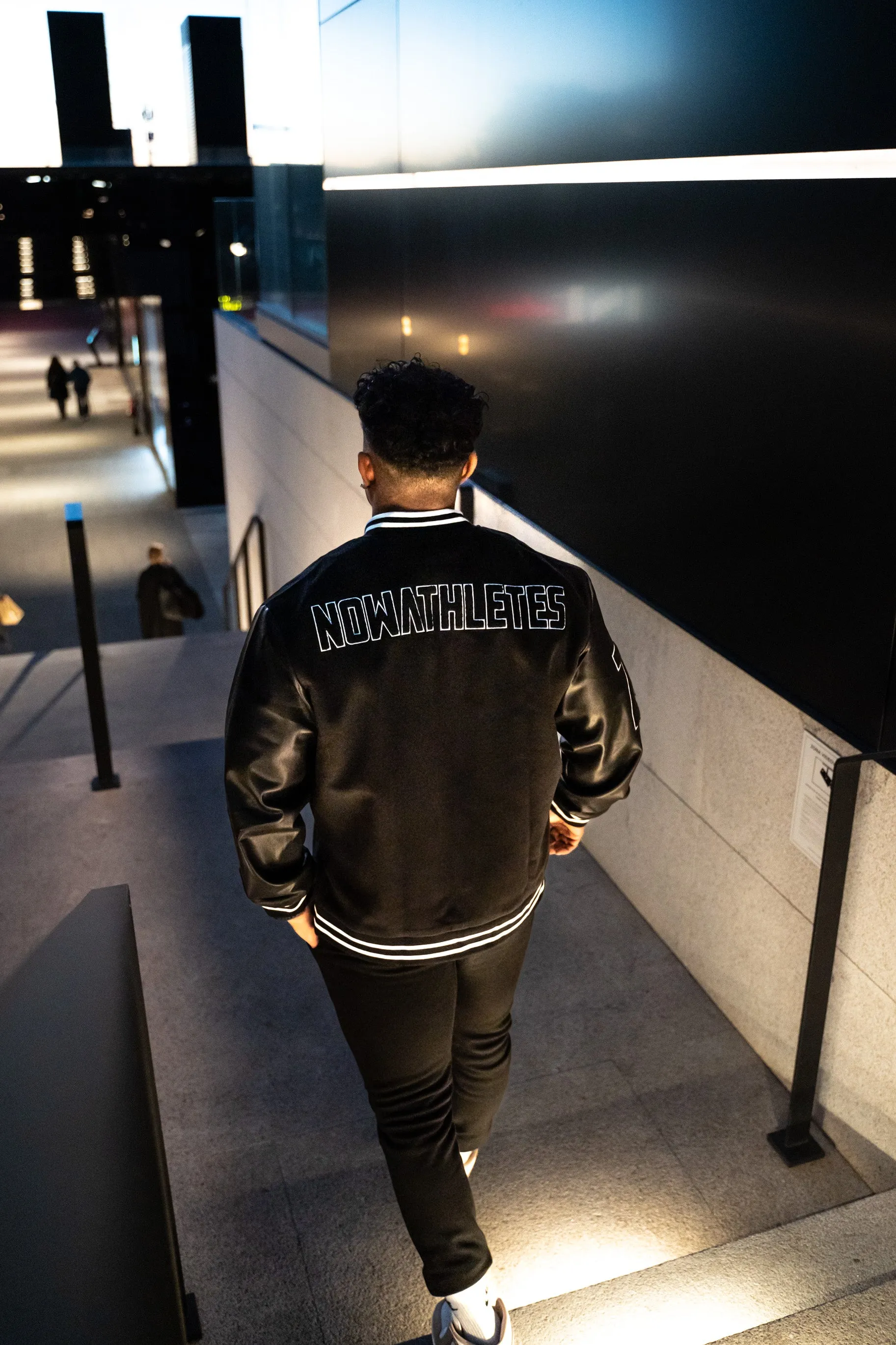 Bomber Legend Limited Edition - Black Leather