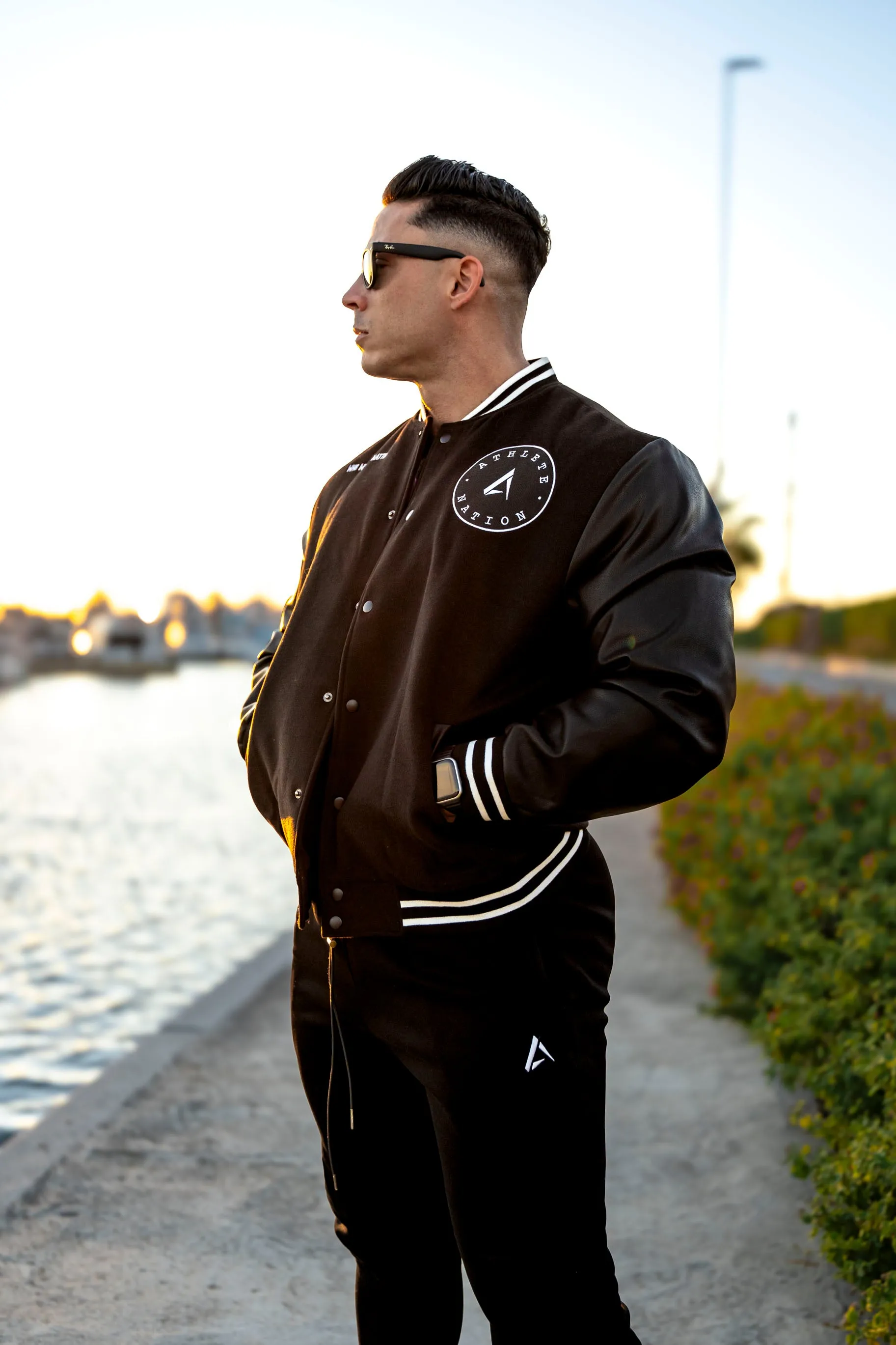 Bomber Legend Limited Edition - Black Leather