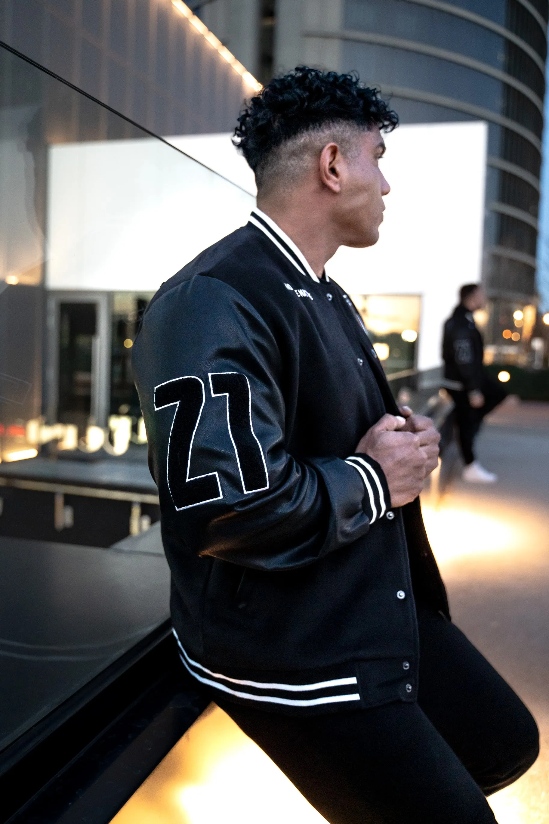 Bomber Legend Limited Edition - Black Leather
