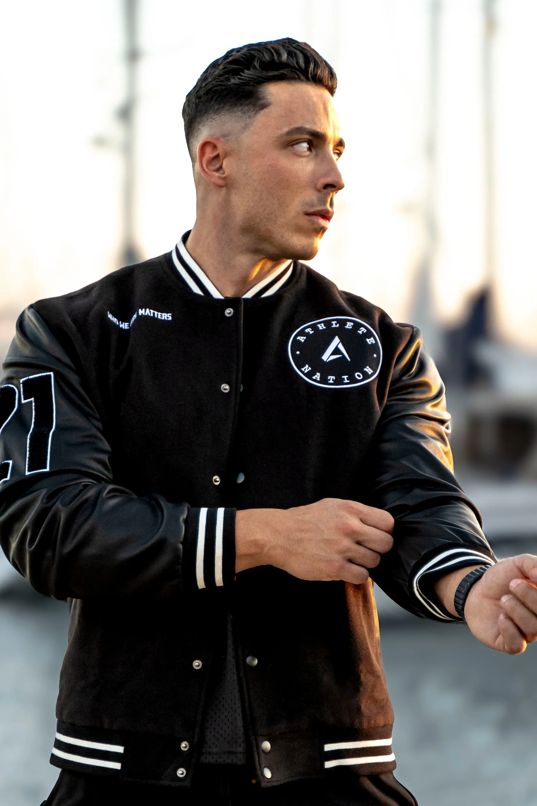 Bomber Legend Limited Edition - Black Leather