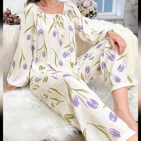 Bubble Chiffon Tulip Printed Tie Collar Extra Loose Long Sleeve &amp; Pajama Set