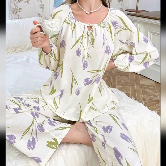 Bubble Chiffon Tulip Printed Tie Collar Extra Loose Long Sleeve &amp; Pajama Set
