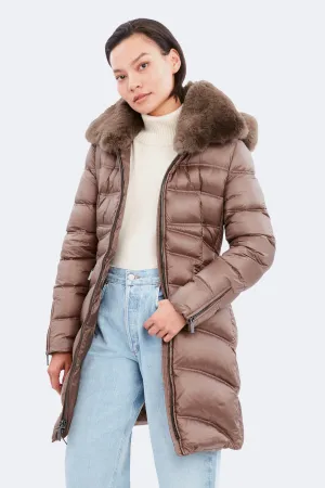 CLOE SHEARLING