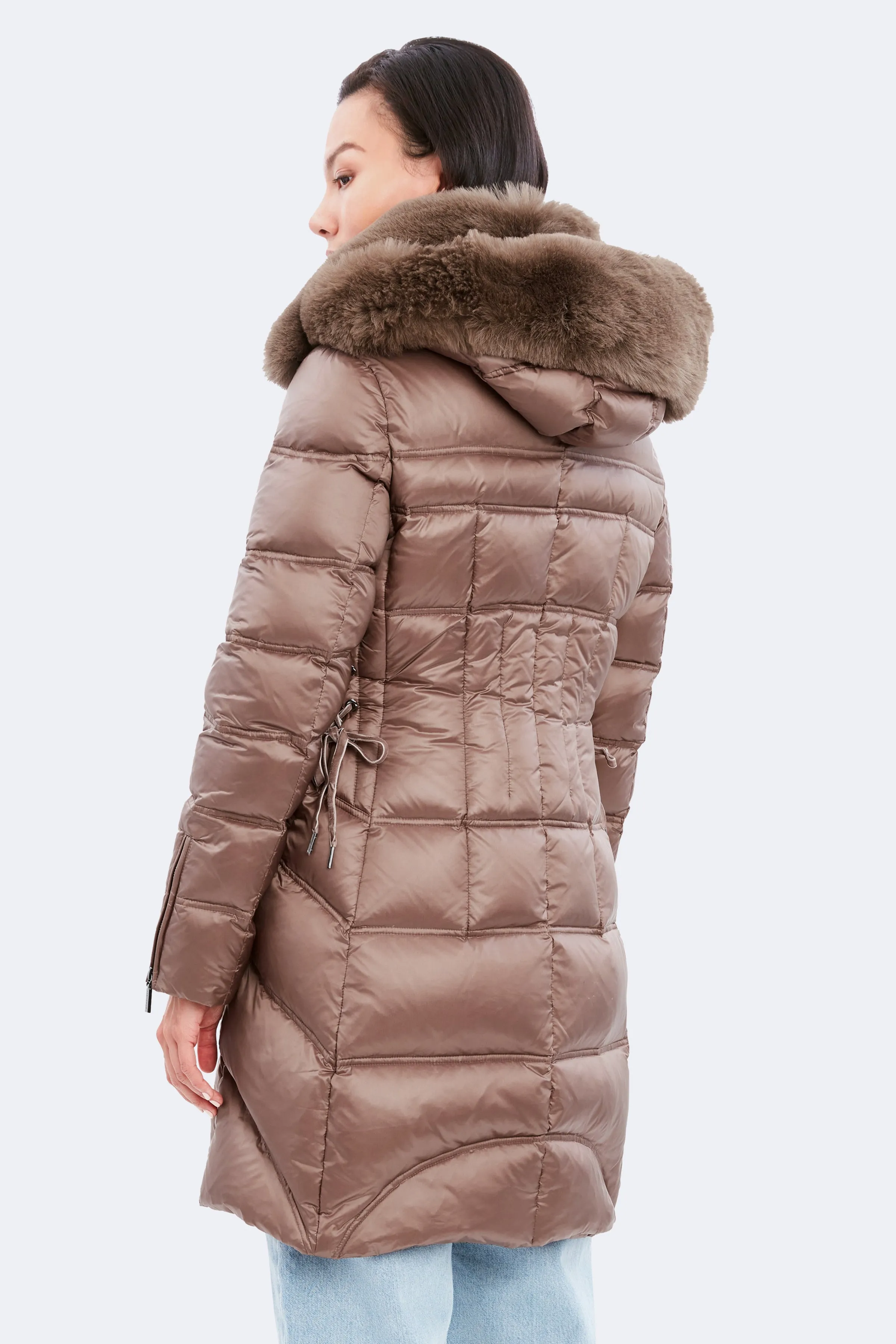 CLOE SHEARLING