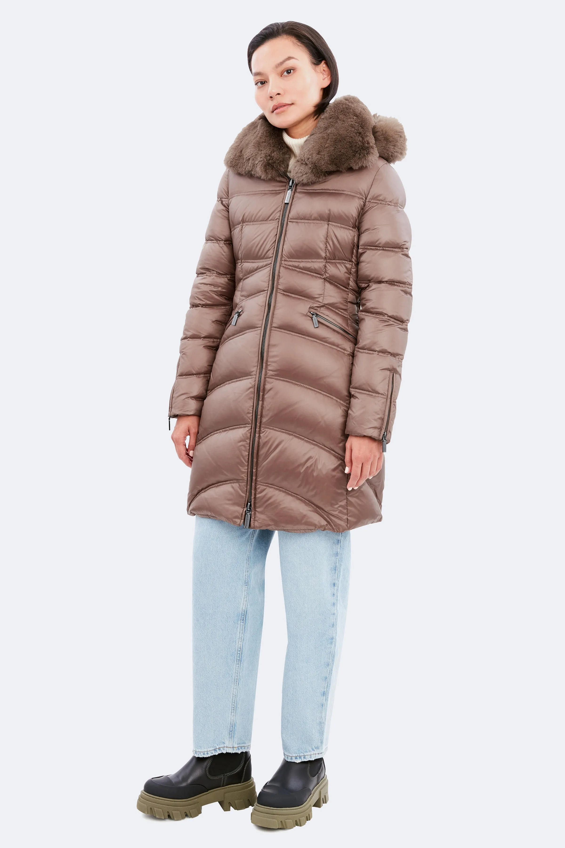 CLOE SHEARLING