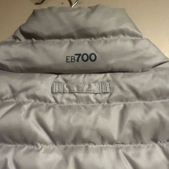 Eddie Bauer Men’s Size Medium Silver Gray Nylon Travex Quilted Puffer Vest