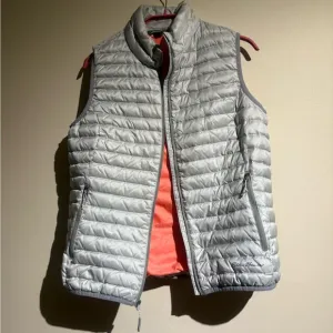 Eddie Bauer Men’s Size Medium Silver Gray Nylon Travex Quilted Puffer Vest