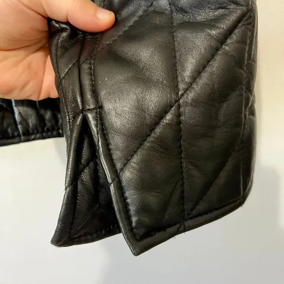Gallery Genuine Leather Quilted Bomber Jacket - Medium
