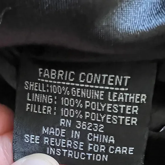Gallery Genuine Leather Quilted Bomber Jacket - Medium