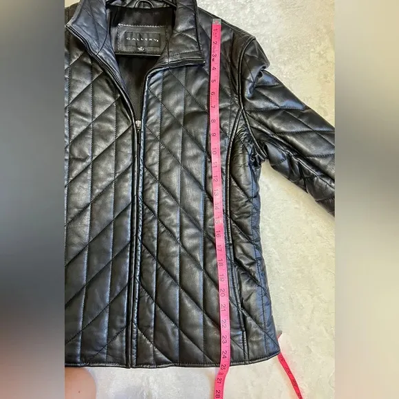Gallery Genuine Leather Quilted Bomber Jacket - Medium