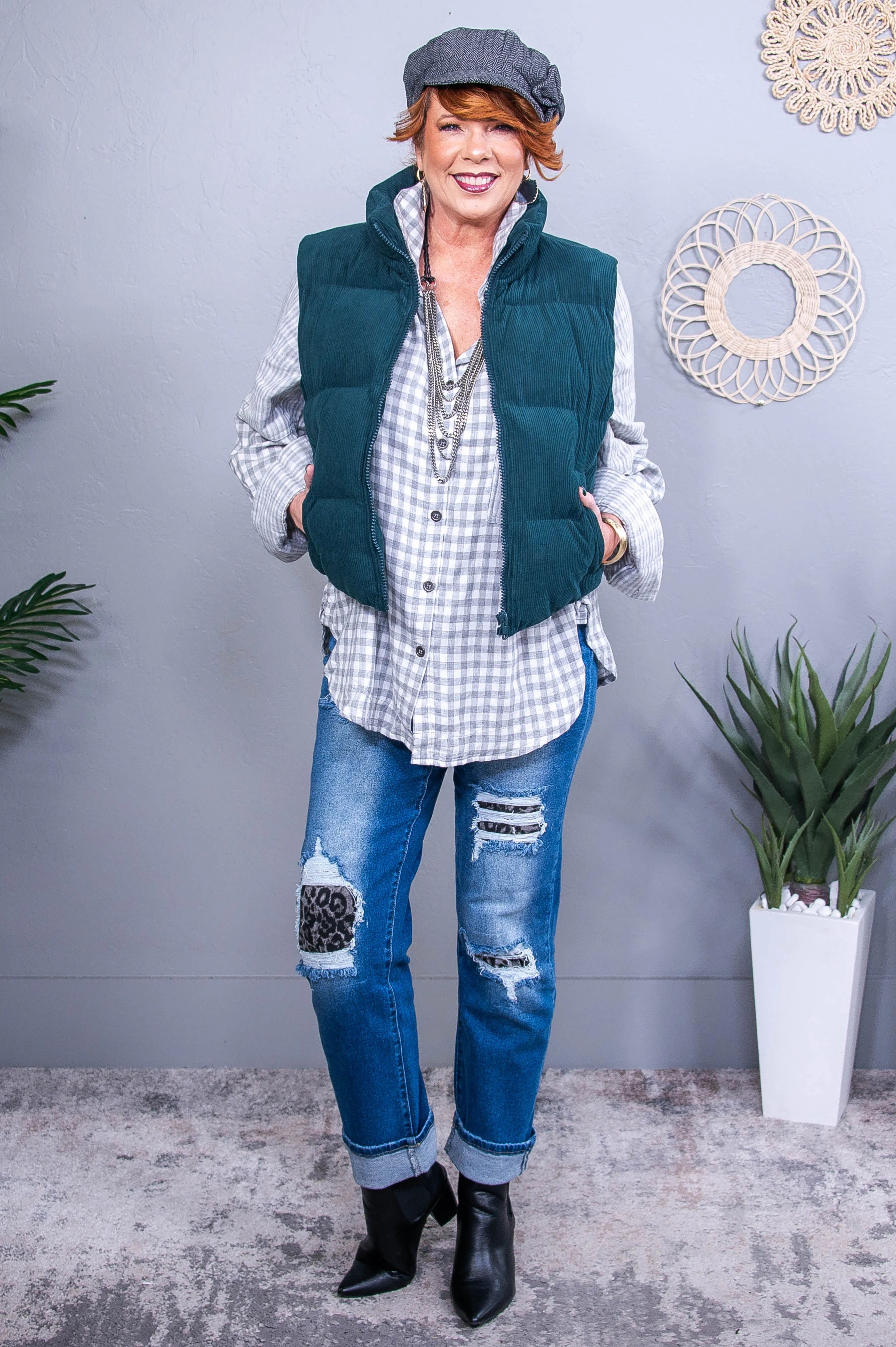 Hot Cocoa And Snuggling Hunter Green Solid Puffer Vest - O5649HGN