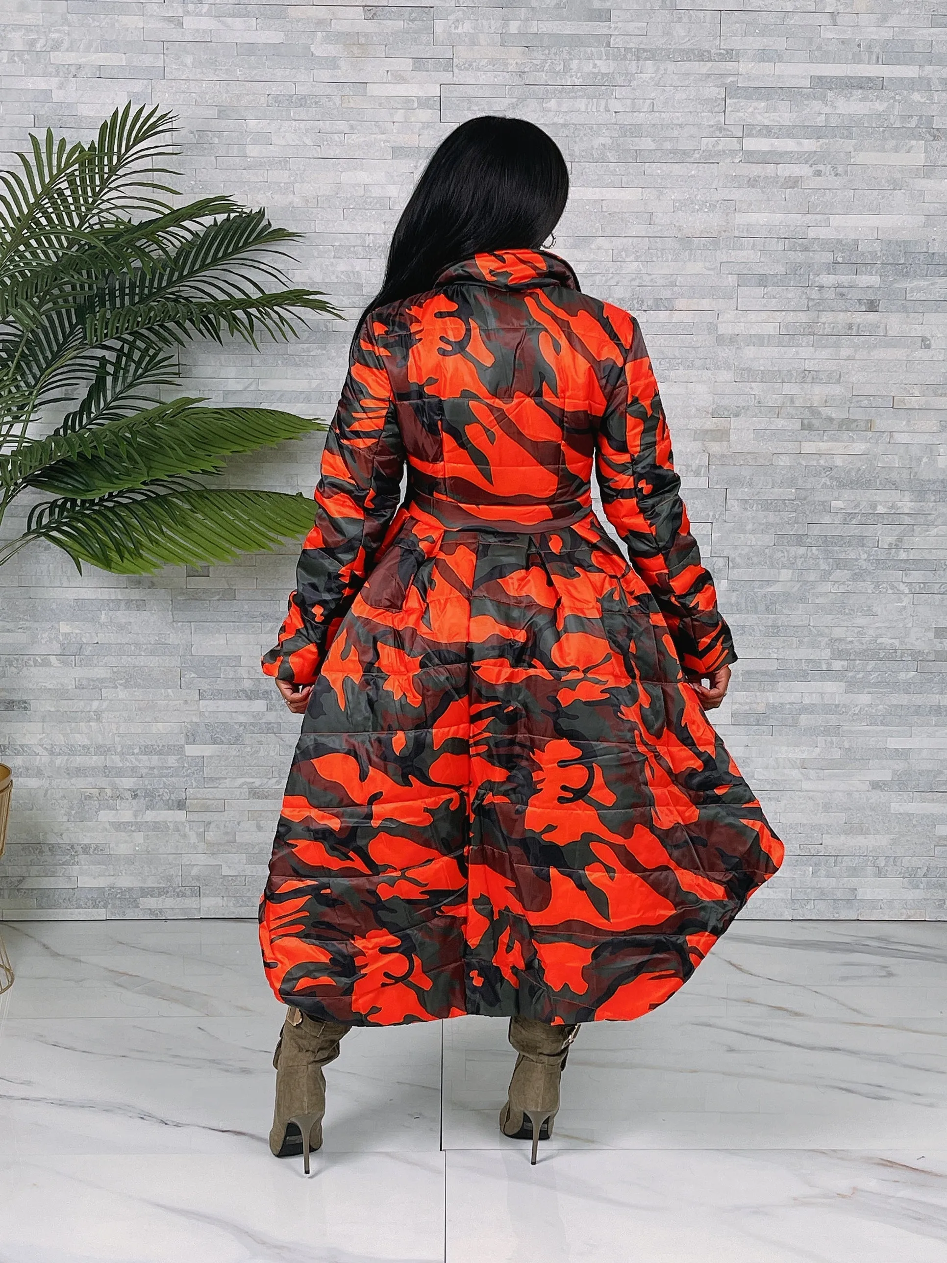 JK206P - CAMO HI-LO PUFFER BUTTON DOWN JACKET