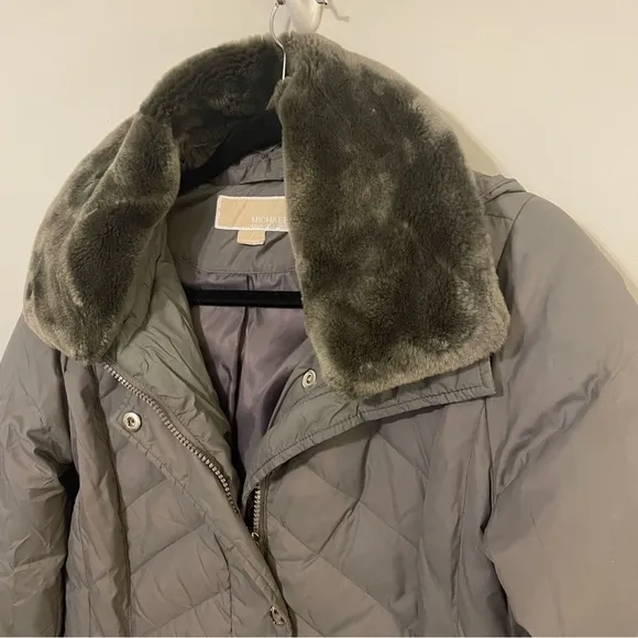 MICHAEL KORS Down Filled Quilted Puffer Parka Coat - Gray Size S