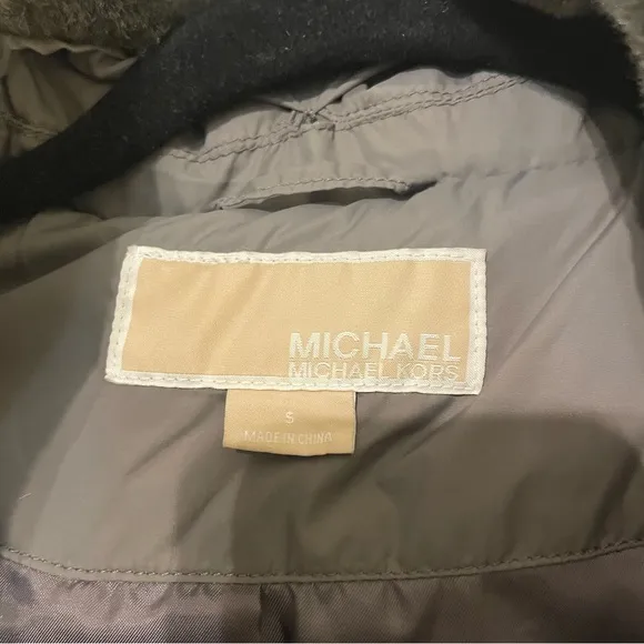 MICHAEL KORS Down Filled Quilted Puffer Parka Coat - Gray Size S