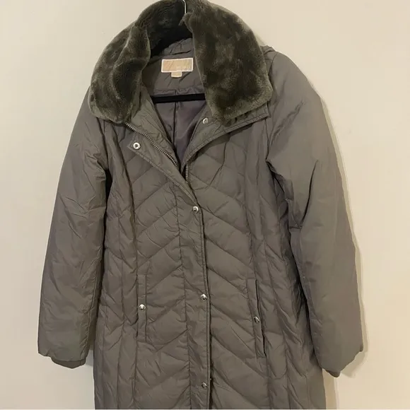 MICHAEL KORS Down Filled Quilted Puffer Parka Coat - Gray Size S