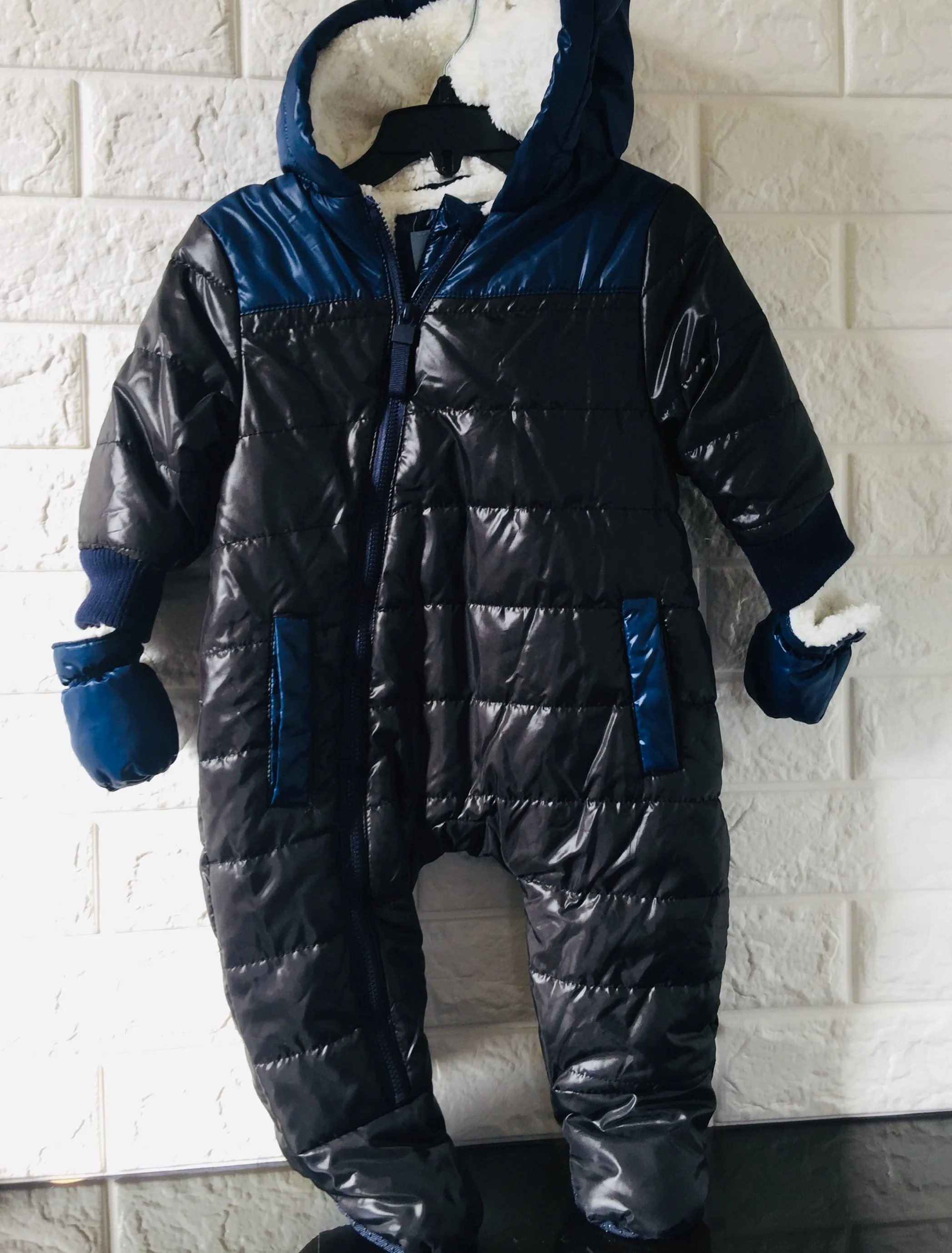 New Nordstrom Pram Faux Shearling Hood Puffer Bodysuit by URBAN REPUBLIC, Sz 6 Months! Retails $50 