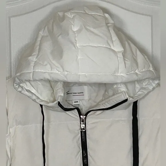 NWT Two by Vince Camuto Quilted Hooded Duck Down Feather Puffer Jacket White M