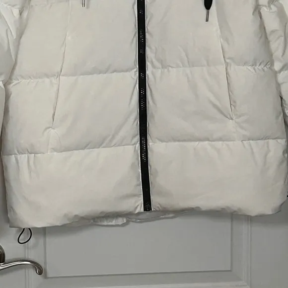 NWT Two by Vince Camuto Quilted Hooded Duck Down Feather Puffer Jacket White M