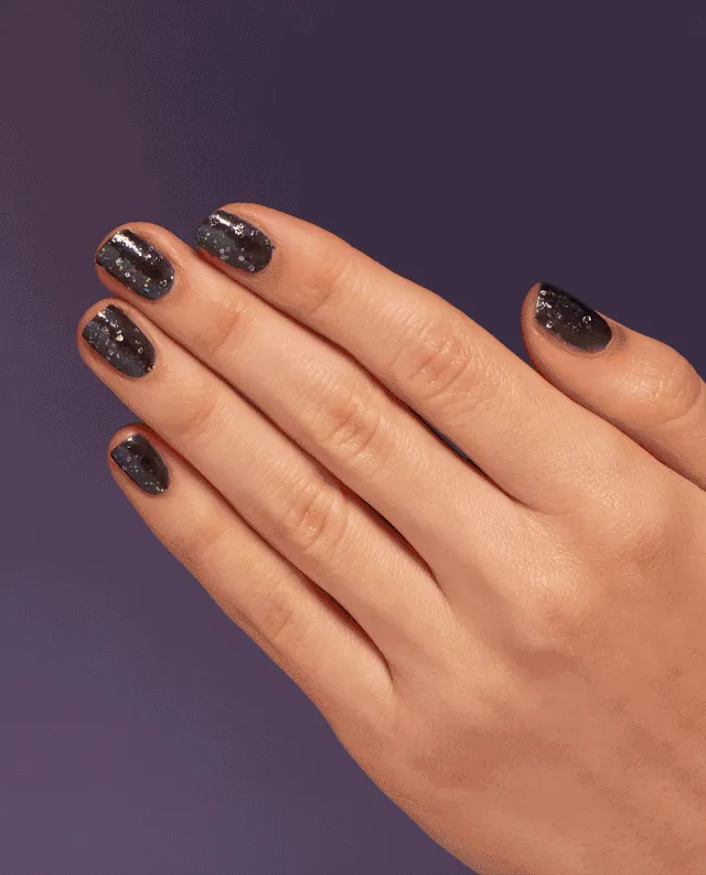 OPI - Q13 Hot & Coaled (Polish)