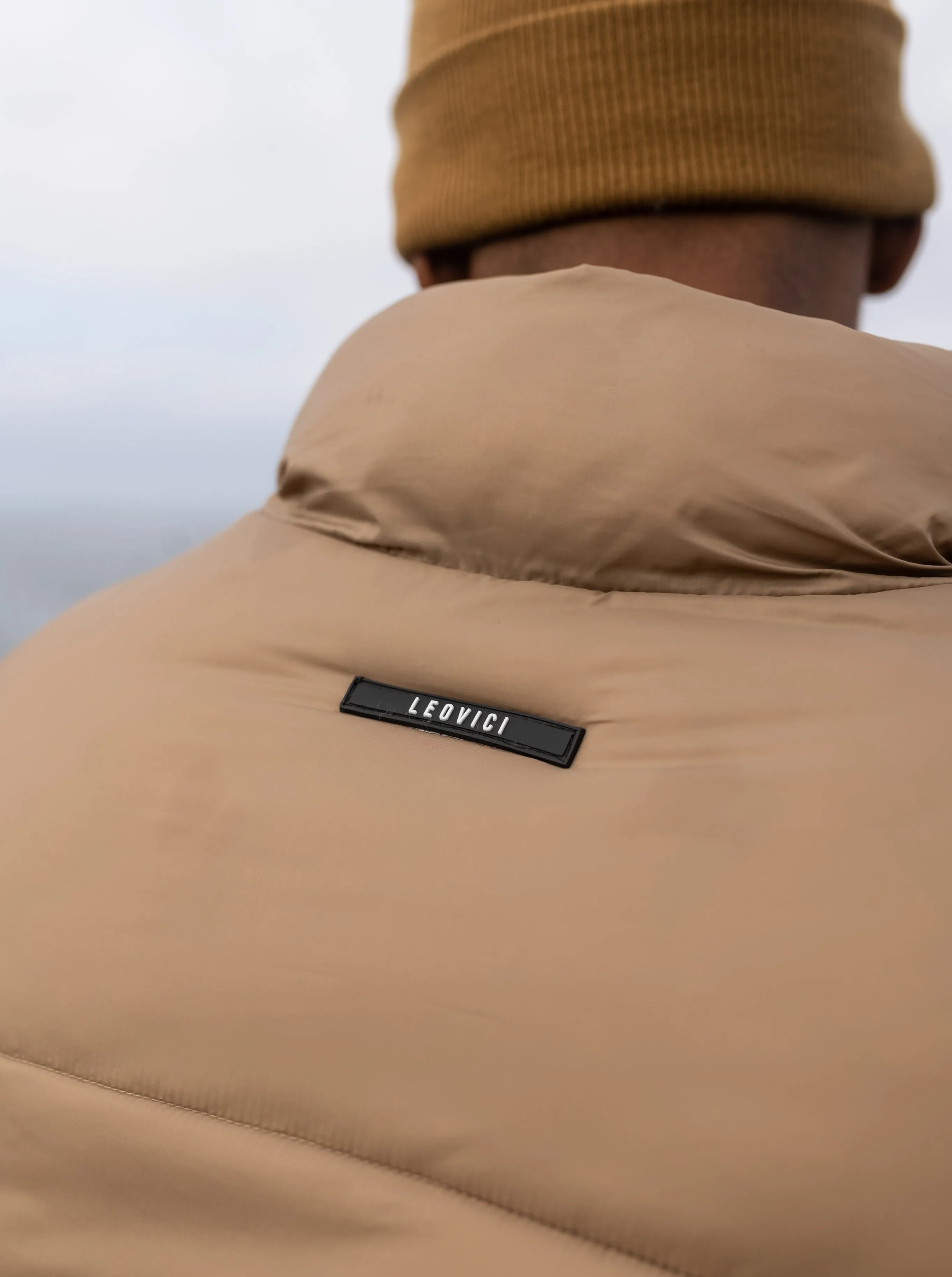 Puffer Jacket - Brown