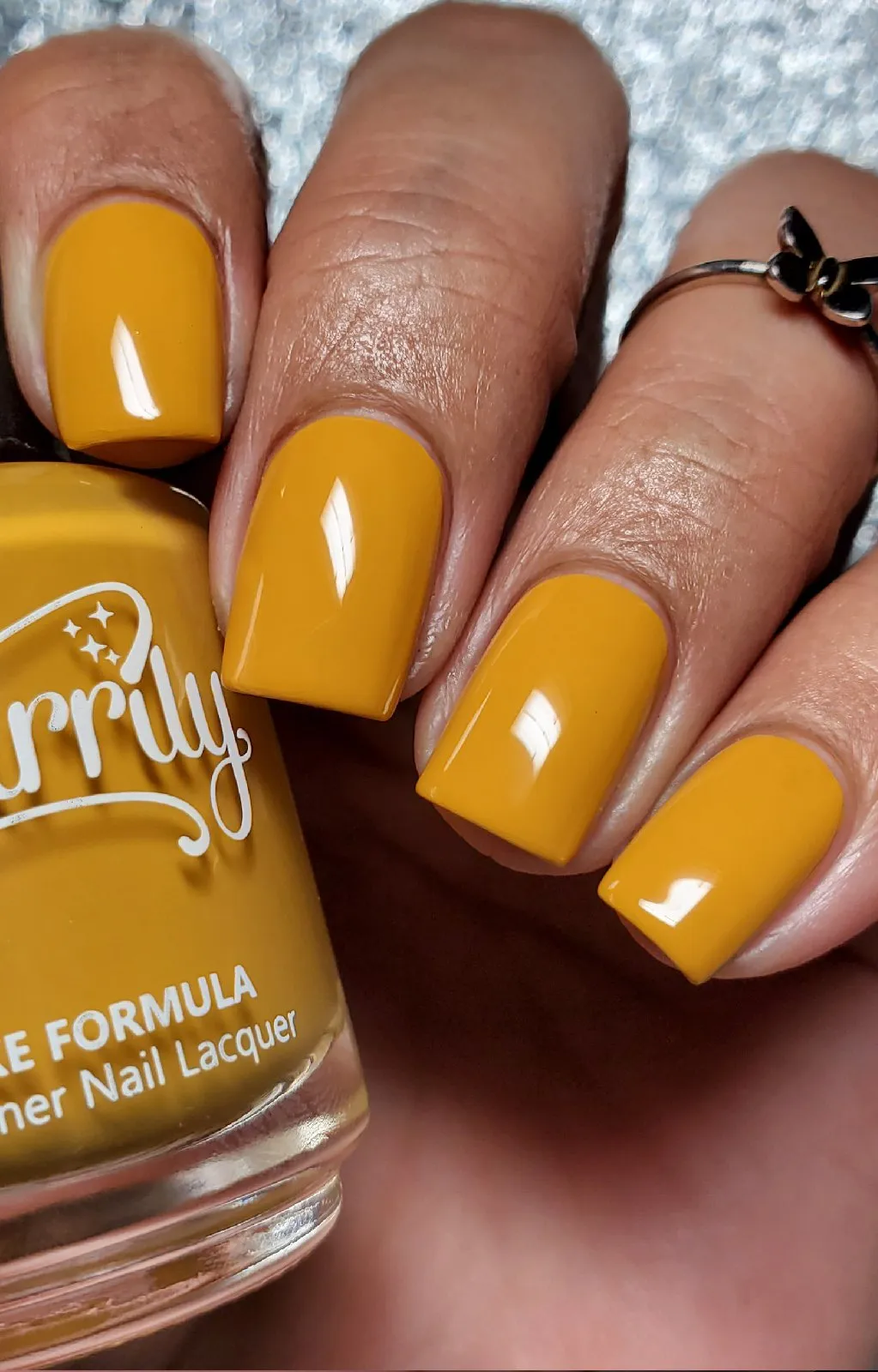 Starrily - Cremes - Queen Bee Nail Polish