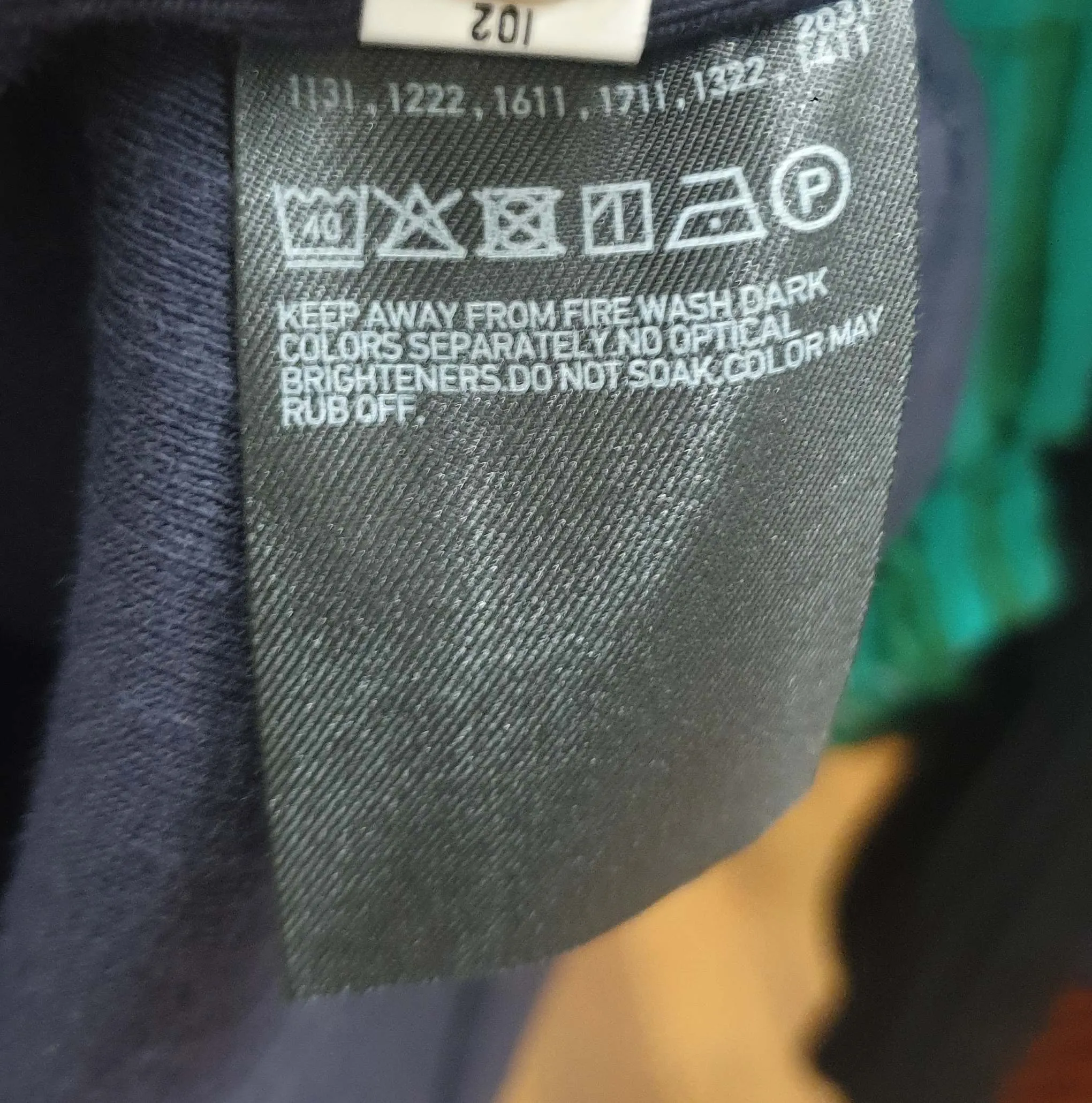 Uniqlo navy blue half sleeve knit top size S