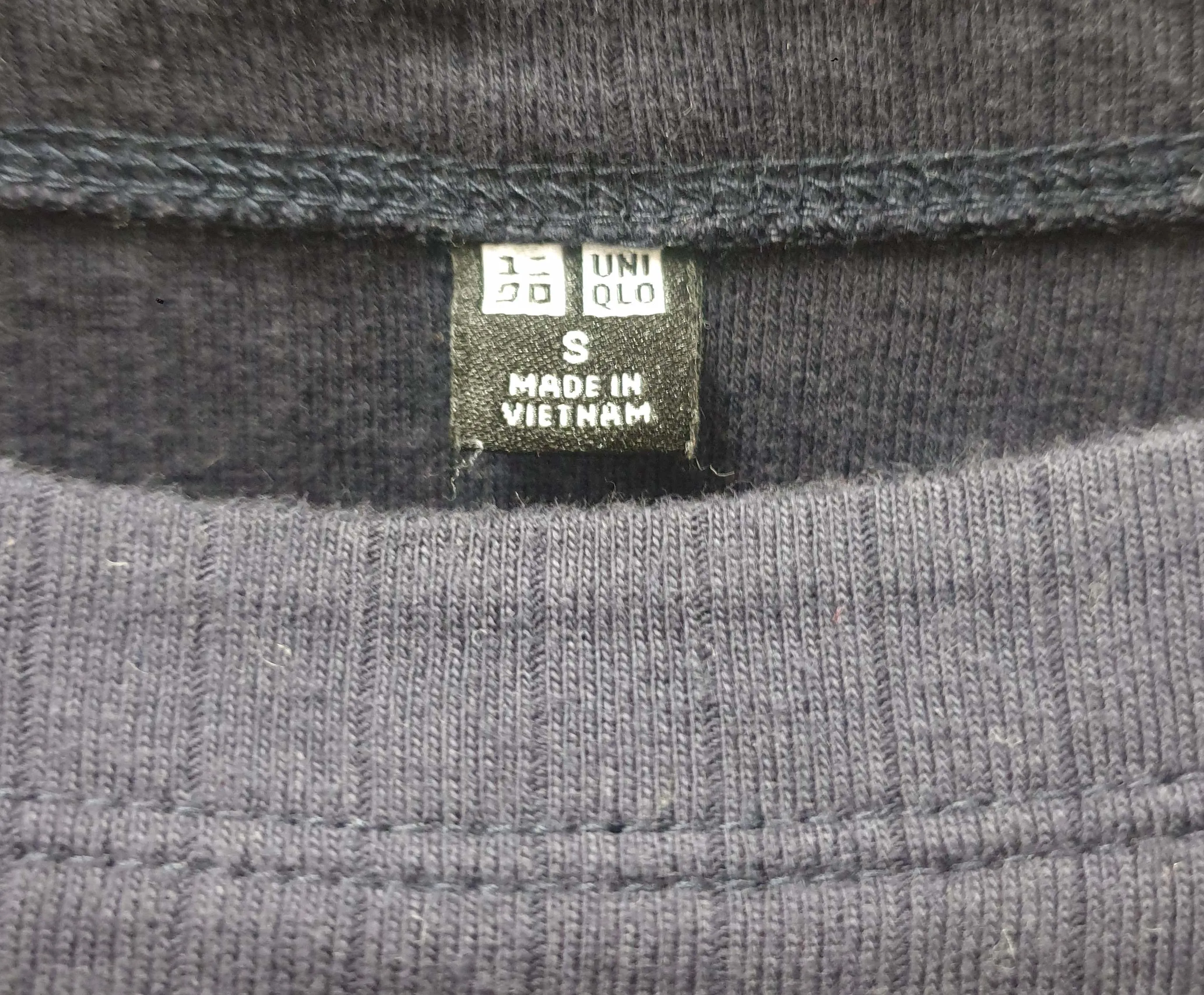 Uniqlo navy blue half sleeve knit top size S