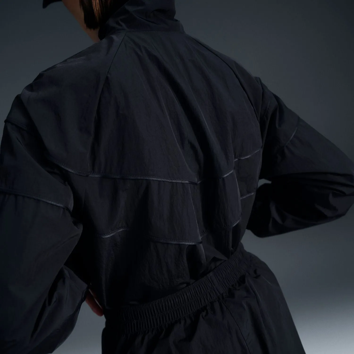 Windrunner Jacket - Womens