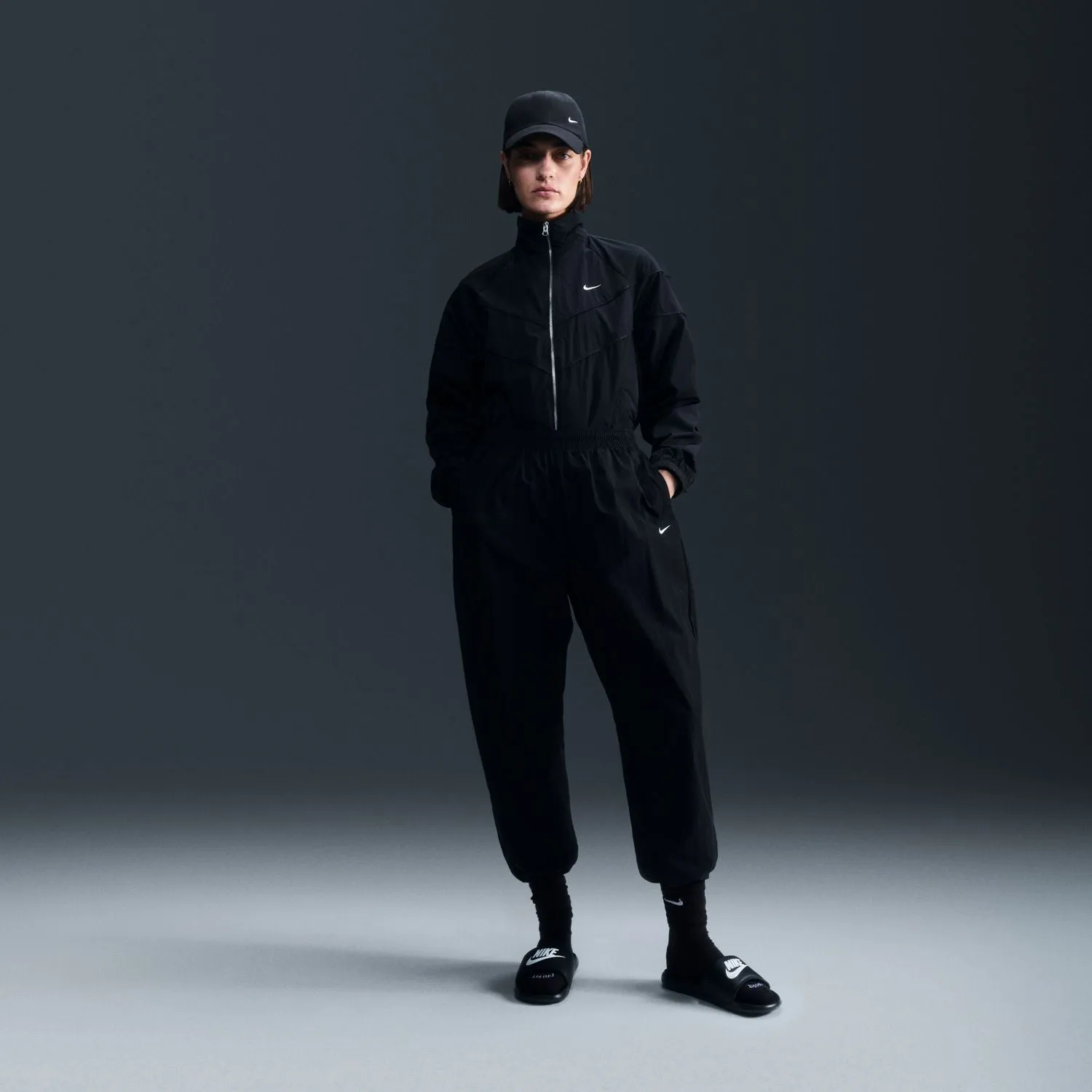 Windrunner Jacket - Womens